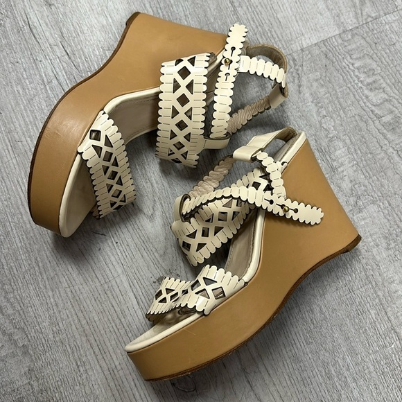 Chloé Leather Cutout Accent Wedge Sandals Size 37 (US 7) - Picture 4 of 11